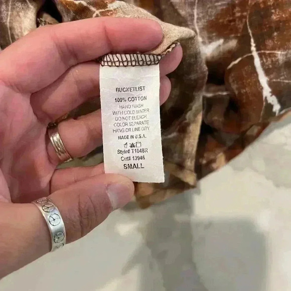 Bucket List Mood Setter Multi Brown LongSleeve Smocked VNeck Blouse Womens Small - Picture 7 of 7